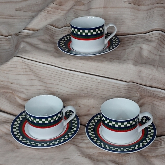 Ella's Rooster Bob Timberlake vintage coffee cups & saucers white green red blue - Picture 2 of 4